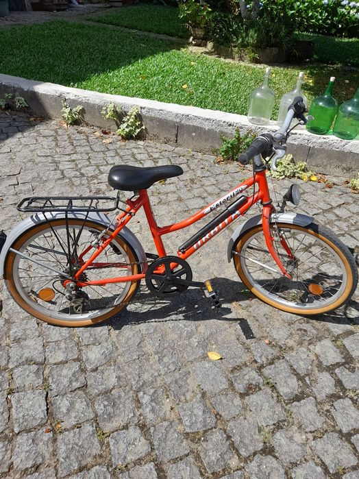 Bicicleta ORBITA de criança com velocidades no punho