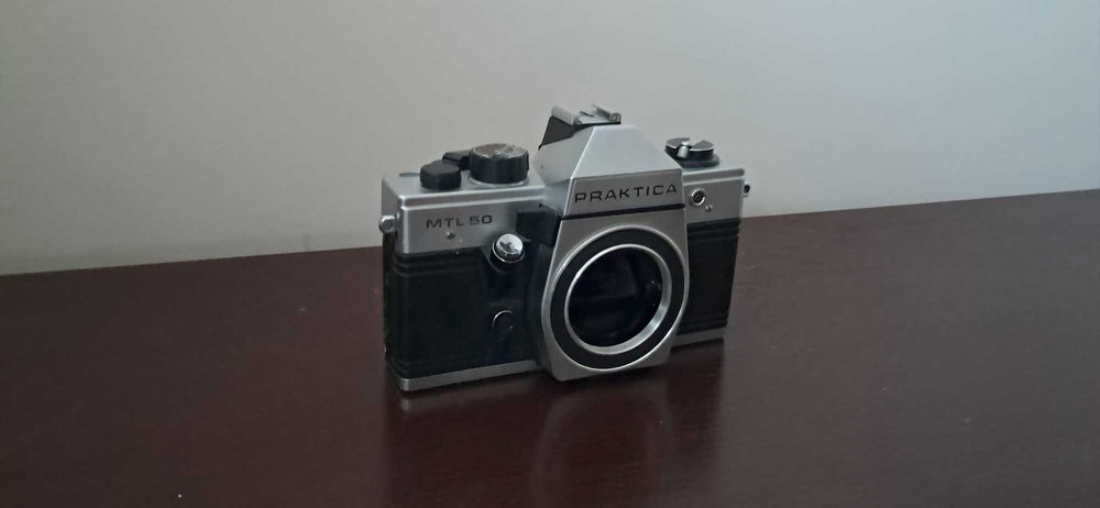 Aparat Zenit ET i Praktica MTL50