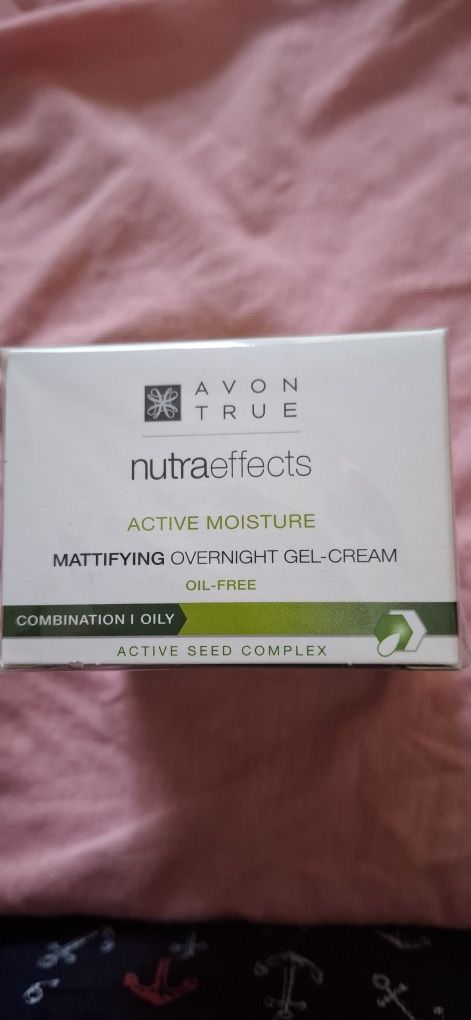 Nowe kremy do twarzy  Avon true natura effects