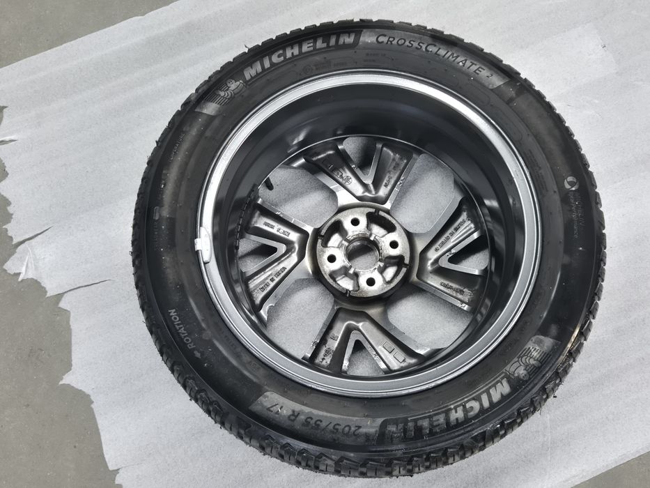 Kia Stonic felga 17" koło 4x100 6.5J ET49 205/55 5mm 24r
