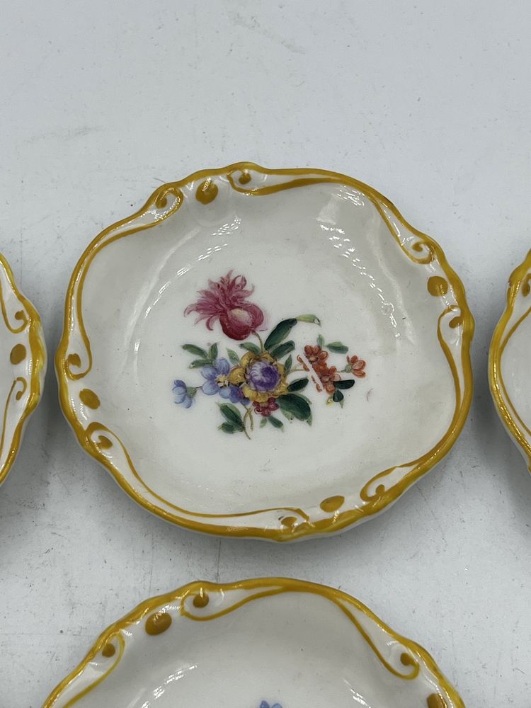 Małe talerzyki graf von henneberg porcelana niemiecka 1939