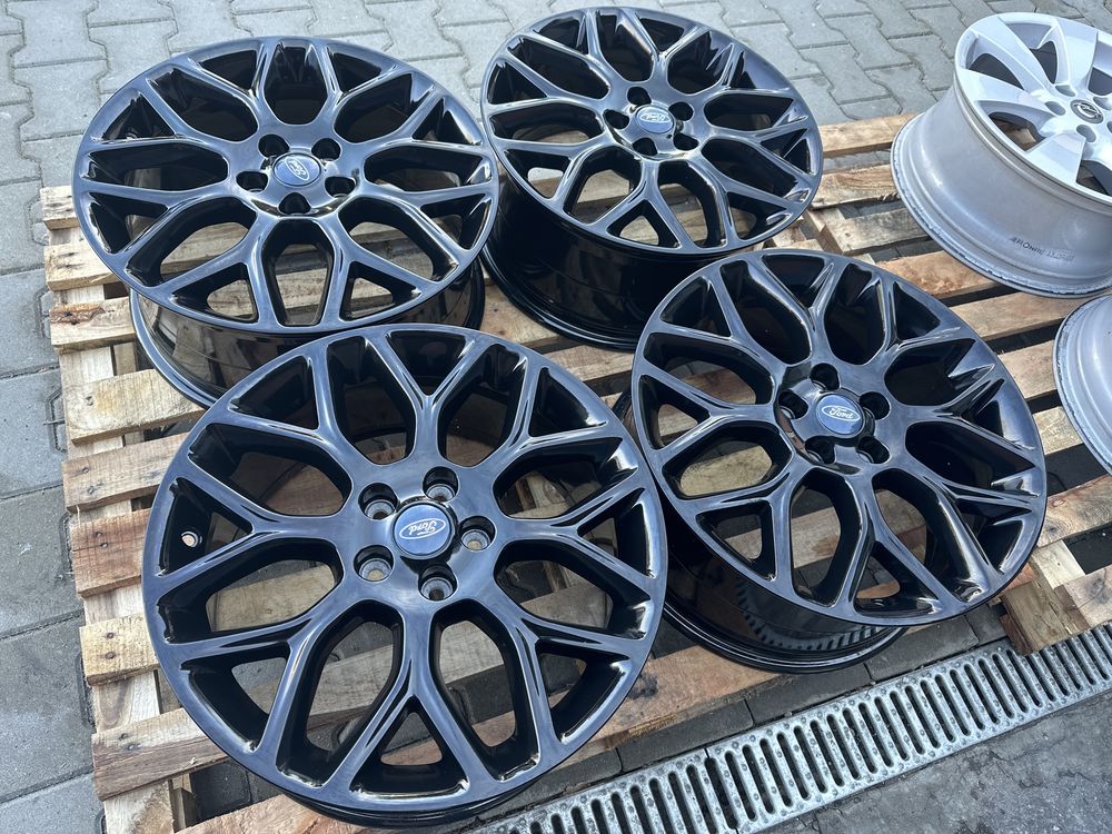 8j x 18" et55 Ford oryginał jet black 5x108