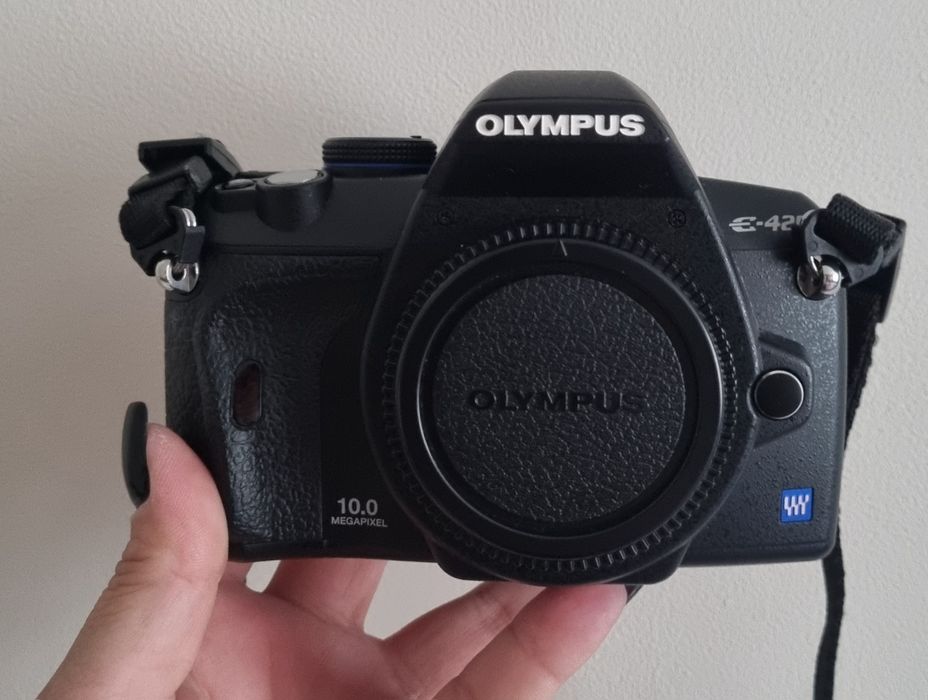 Aparat lustrzanka Olympus E-420
