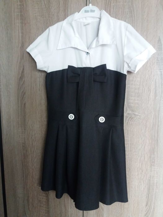 Sukienka dla dziewczynki na rozpoczęcie roku szkolnego