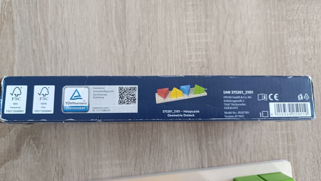 Продам развивающую из дерева игру