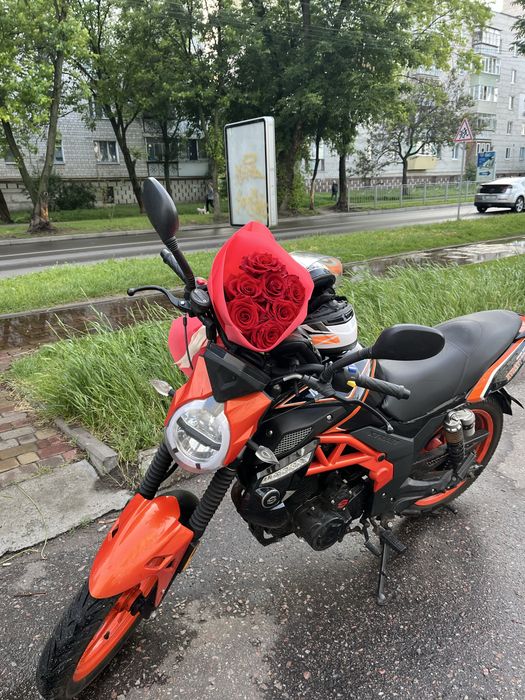 Продам Мустанг 250 стріт