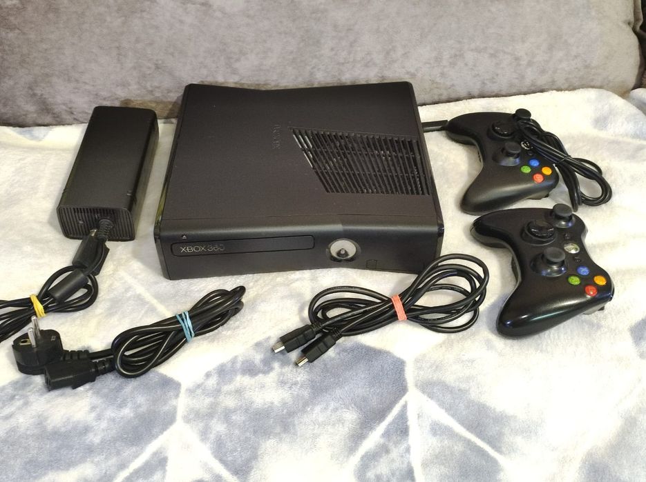 Xbox 360 slim дуалнанд 250 гб , внимательно читайте описание