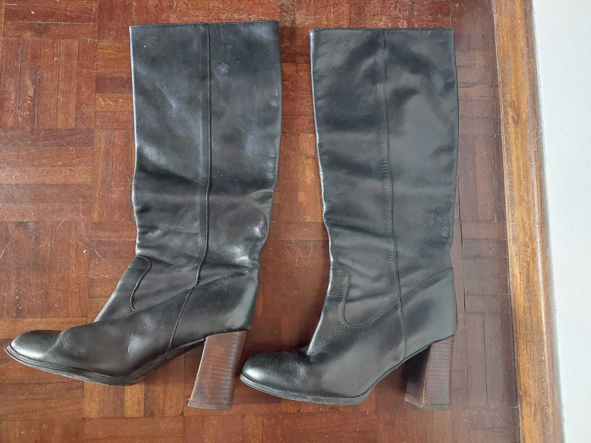 Botas de cano alto da Aldo