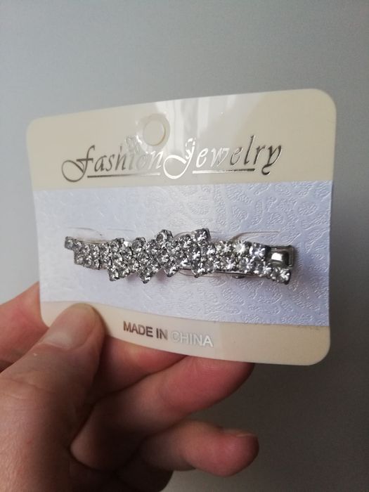 Spinka ozdobną do włosów z cyrkoniami