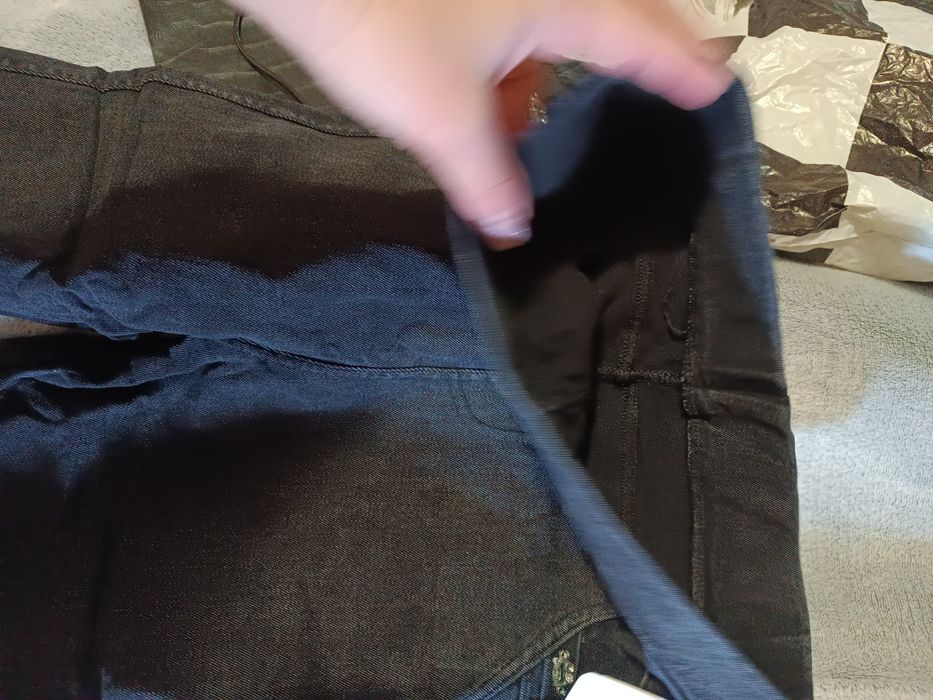 Продам джинсы джегинсы новые 27 р