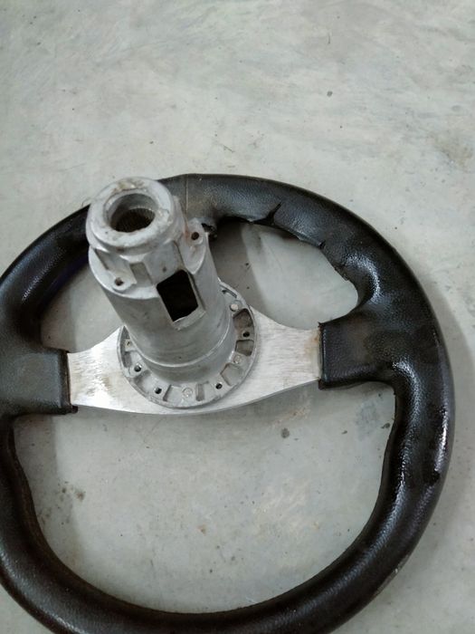 Руль спортивний.