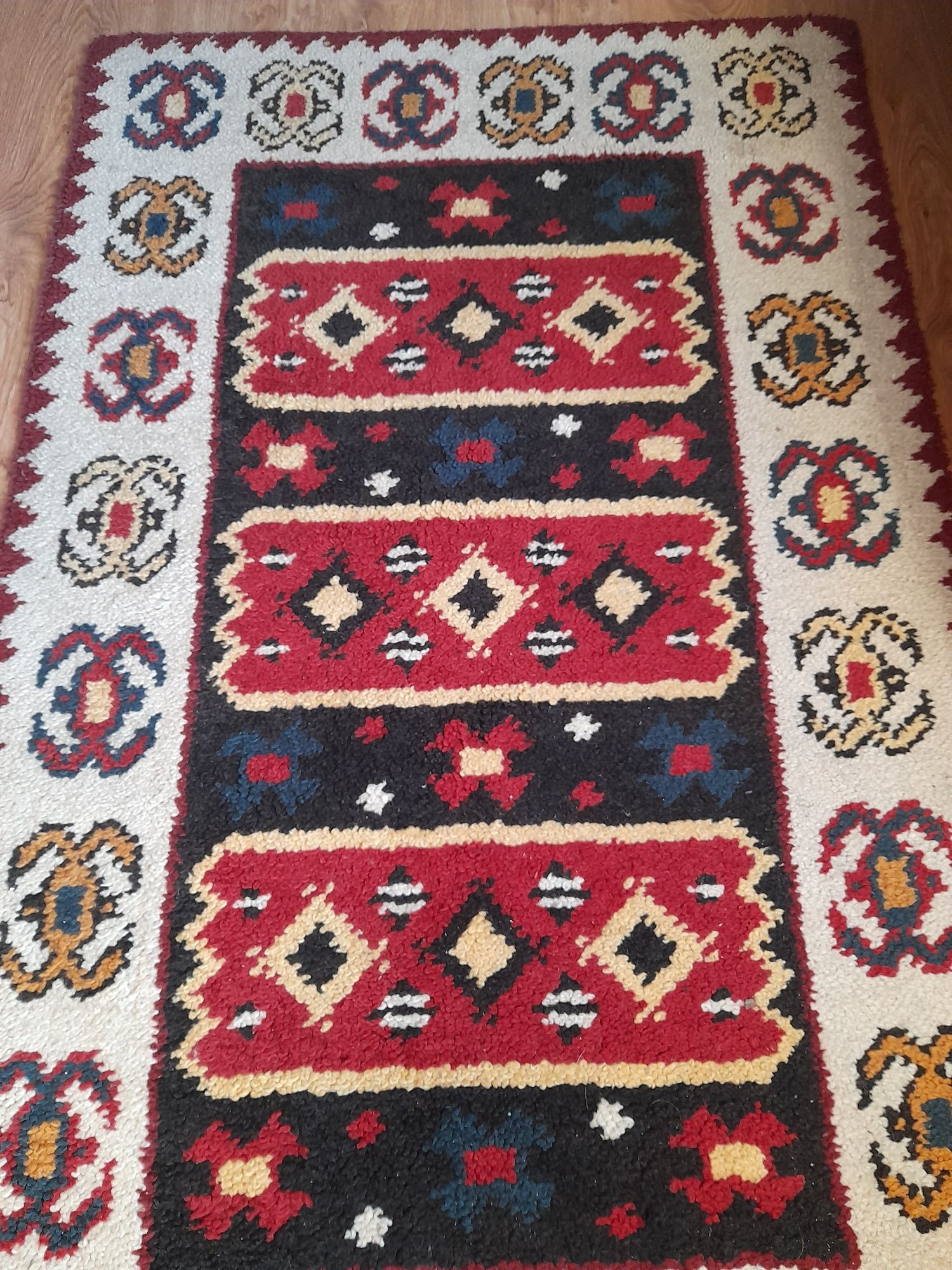 Piękny orginalny  perski dywan