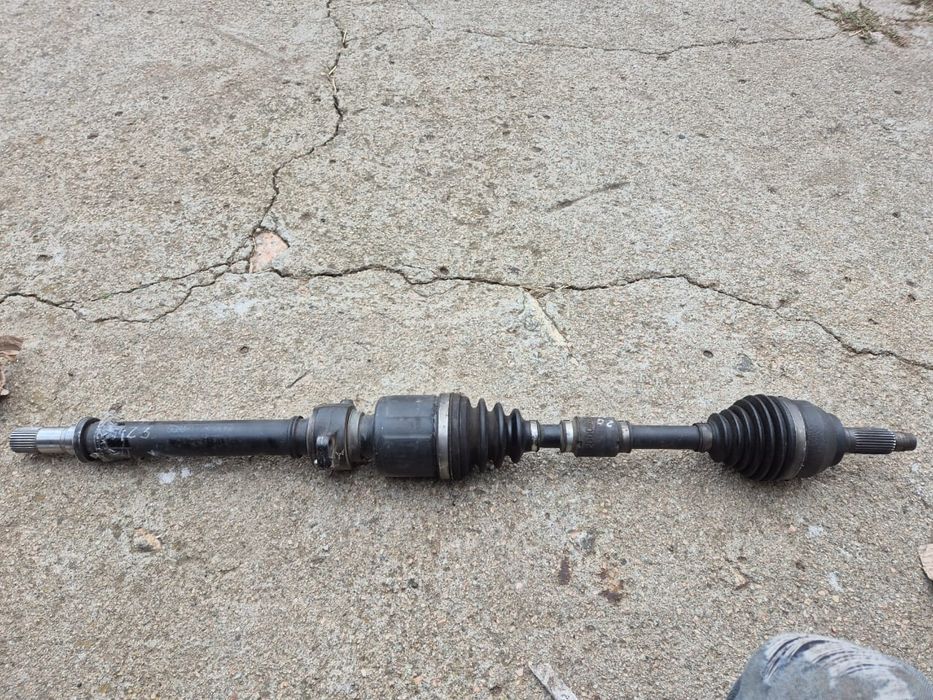 Правый передний шруз Мазда 2.0 бенз