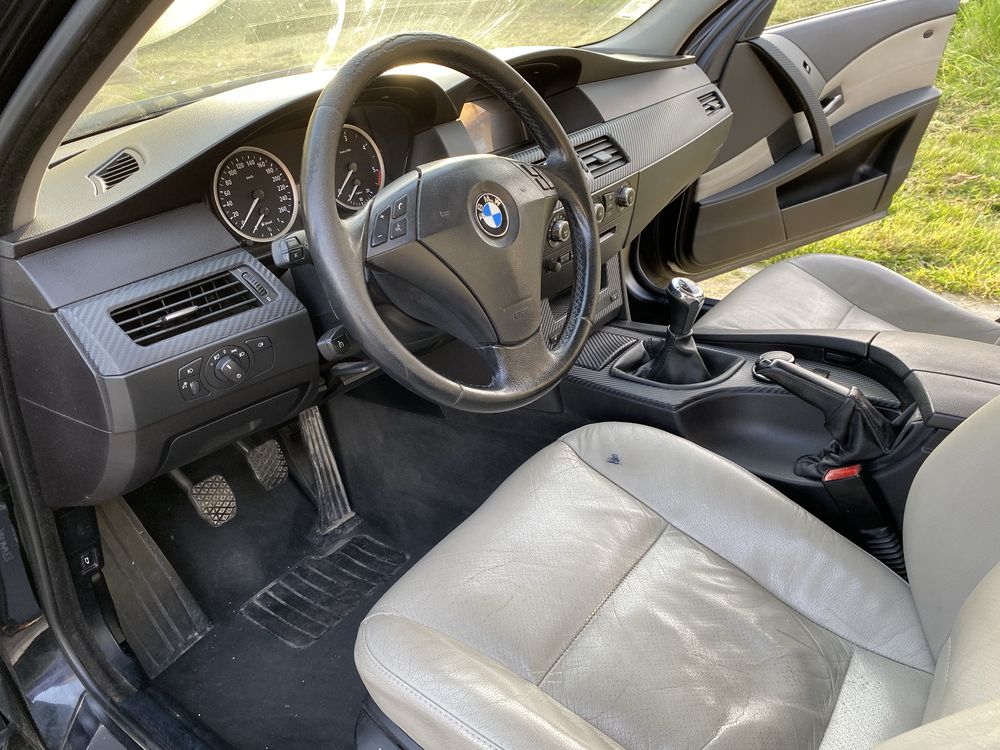 Vendo BMW E60 520d