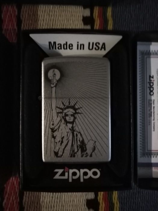 Isqueiros Zippo limitados