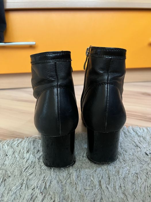 Шкіряні ботинки р.35 осінні весняні