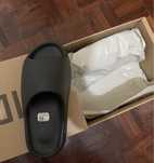 Yeezy slide  New