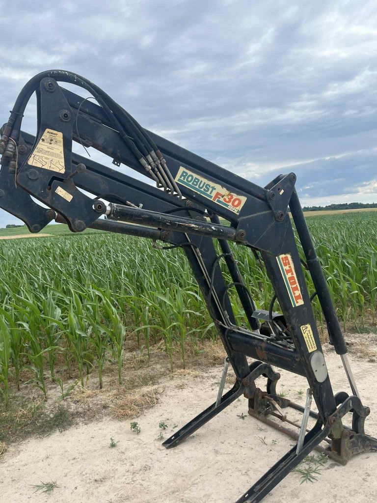 Sprzedam ładowacz czołowy Stoll Robust F30
