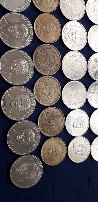 футбол жетоны легендарные игроки металл 48 шт. без повторов