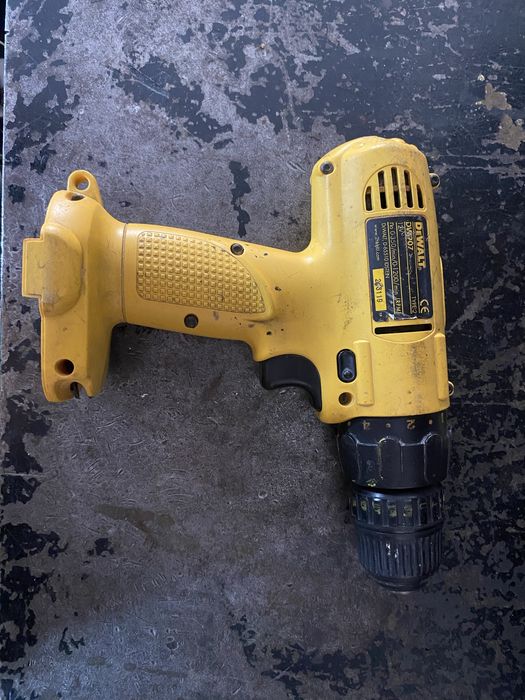 Шуруповерт dewalt