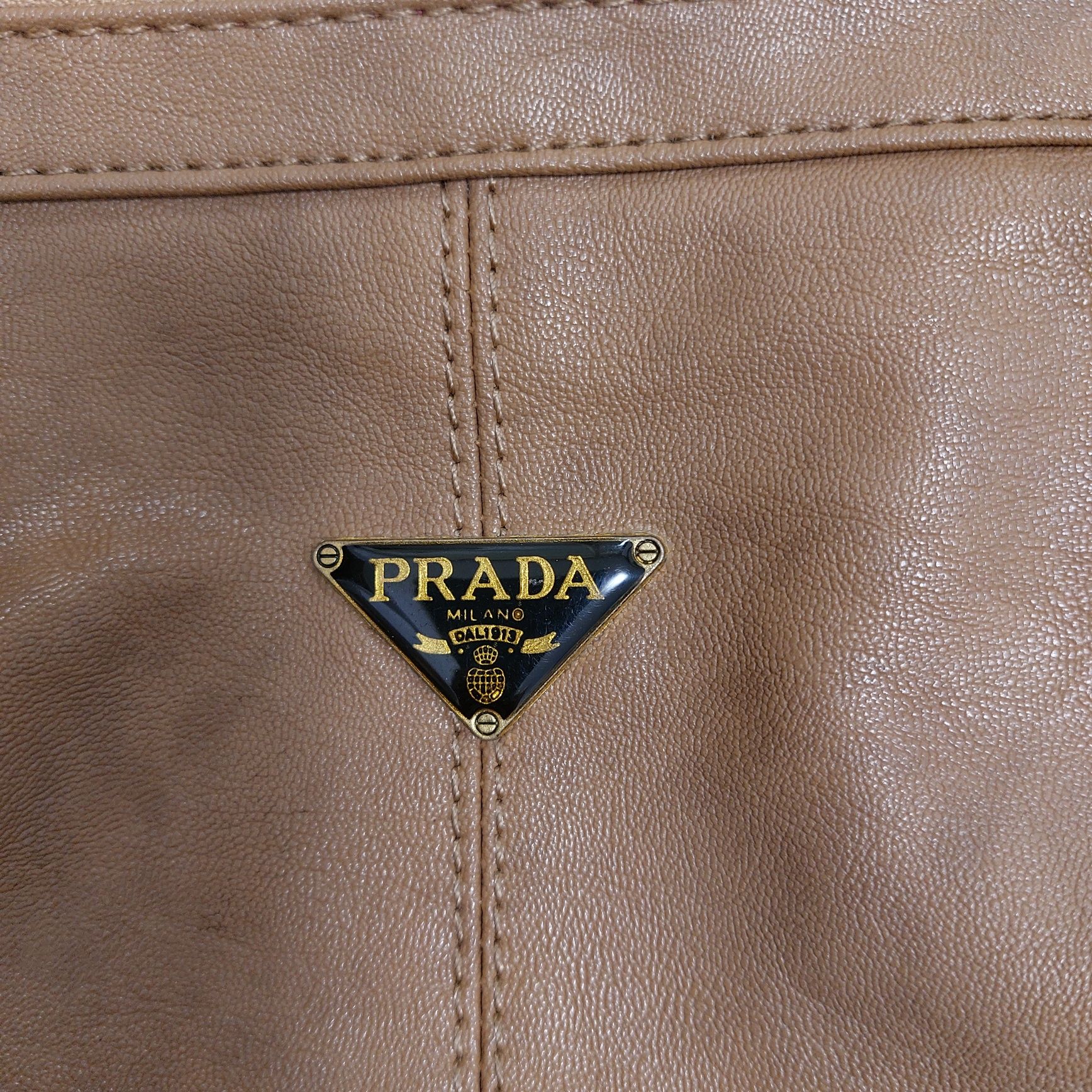 Сумочка  Prada  жіноча