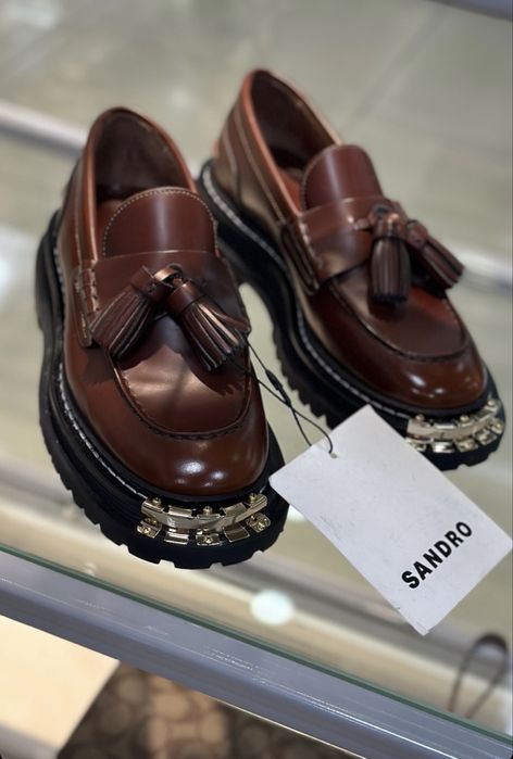 Нові лофери Sandro