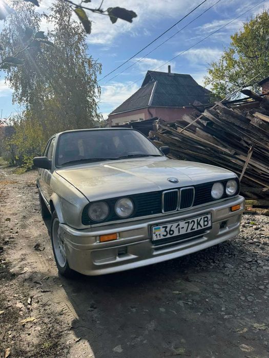 BMW 320i купе класика