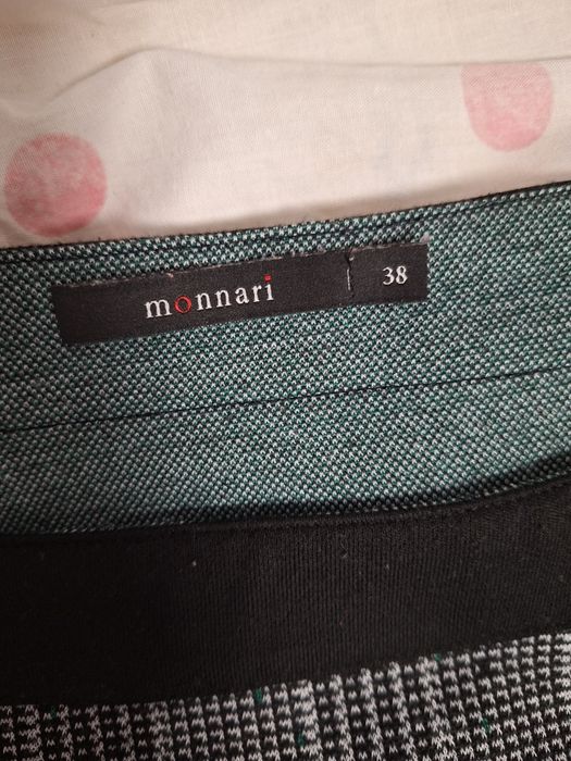 Sukienka z dzianiny. Monnari 38.