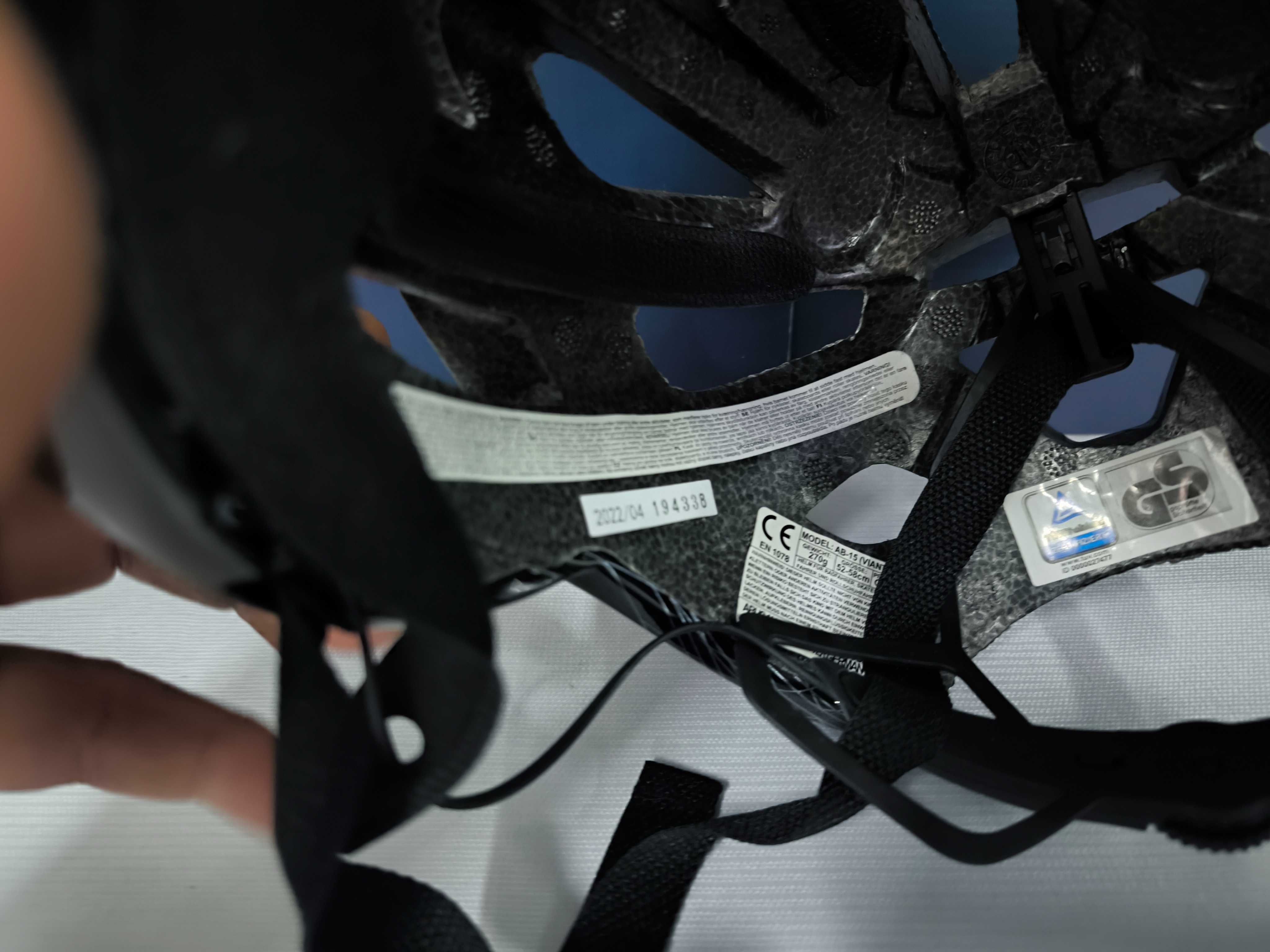 Kask rowerowy Abus Viantor r. M