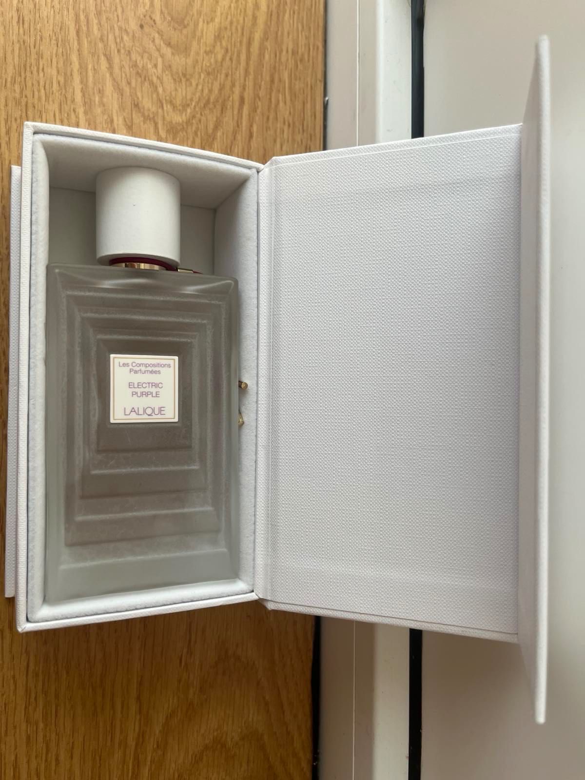 Lalique Les Compositions Parfumees Electric Purple жіночі 100 мл