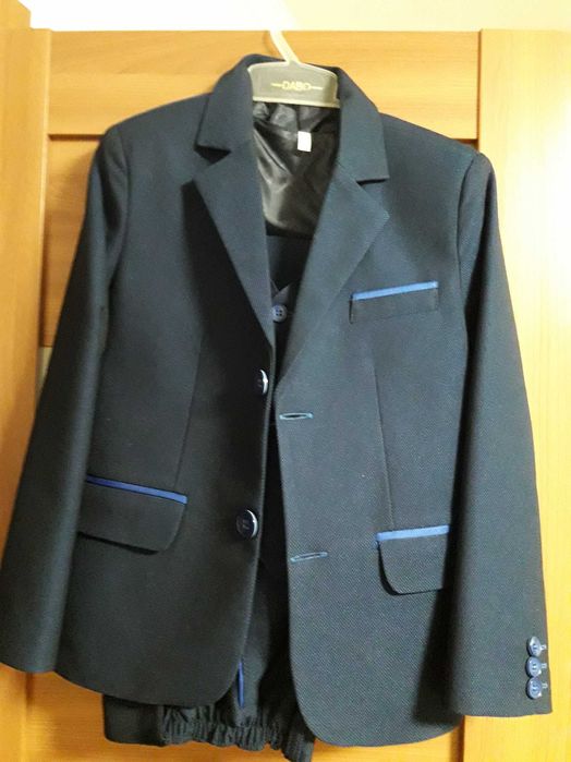 Шкільна форма для 1 класу. Прокат.