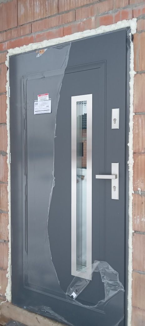 Drzwi zewnętrzne z montażem do bloku od 1400