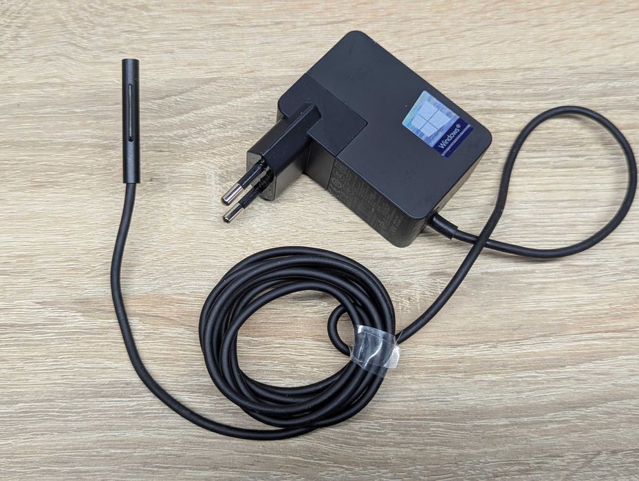 Блок живлення Microsoft surface 1736 24W 1.6A