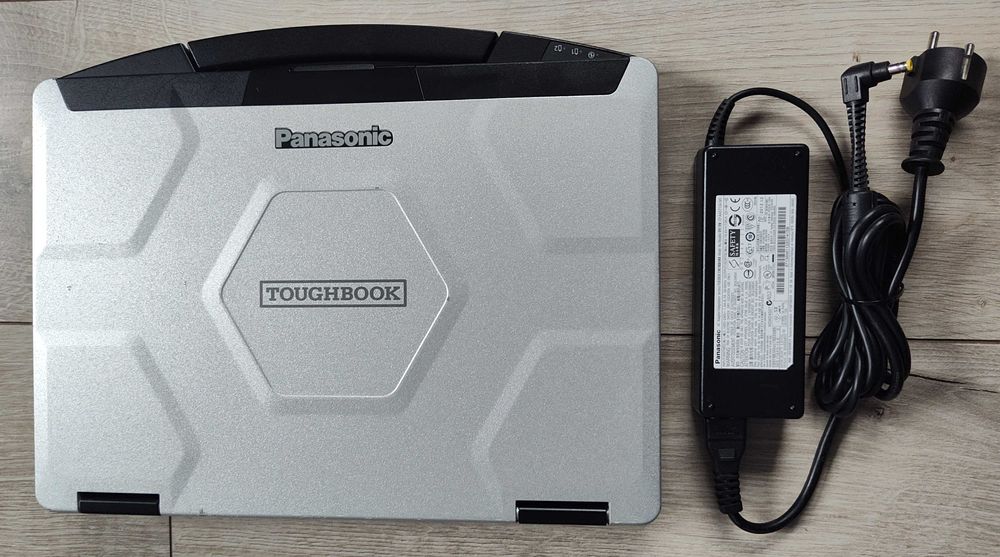 Panasonic CF-54 MK3 14" FullHD IPS Touch i5-7300u/16GB DDR4/SSD 256/6h