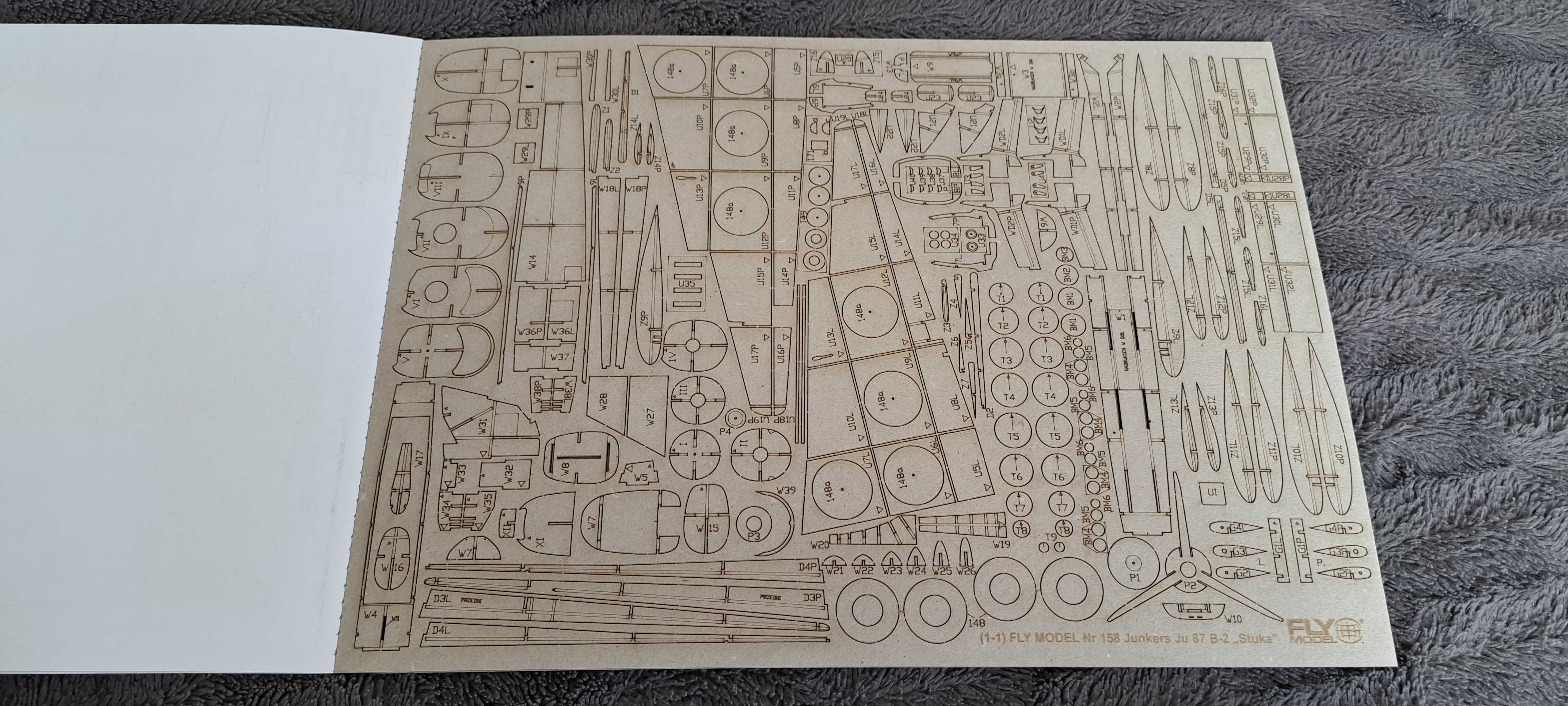 Model kartonowy Ju 87