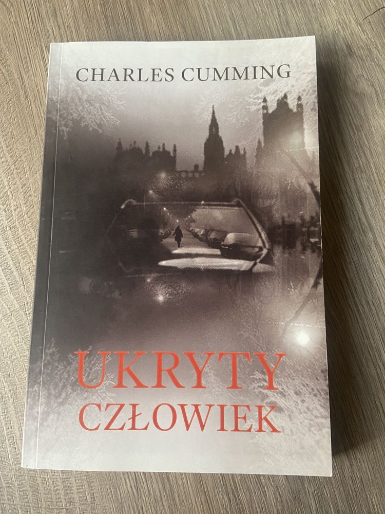 Charles Cumming Ukryty człowiek