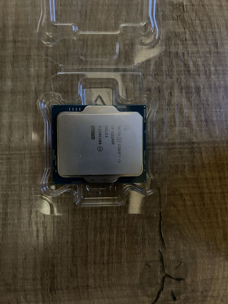 Procesor Intel Core i3 12100F