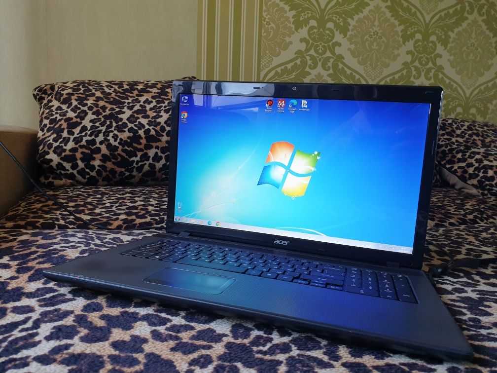 Ноутбук Acer Aspire 7250 из Германии