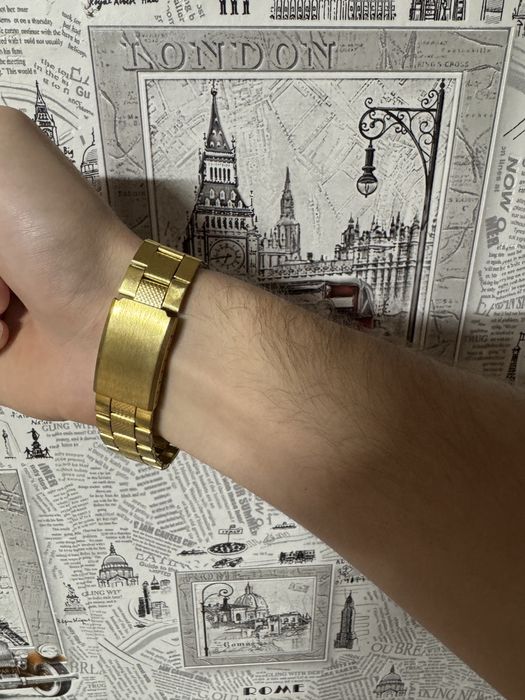 Продам годинники стильні