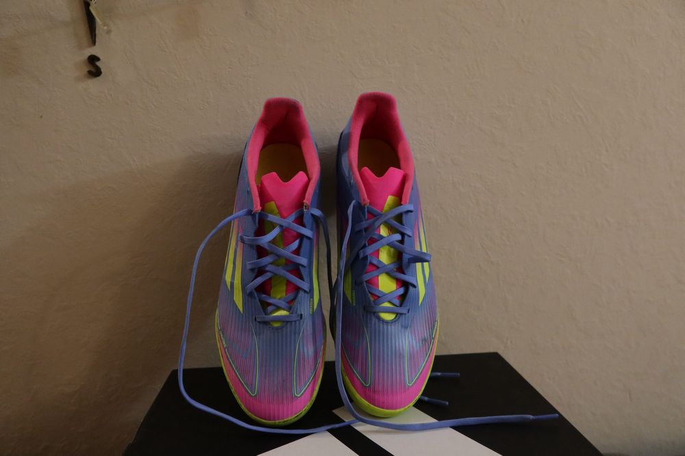 Сороконіжки Adidas F50 League TF