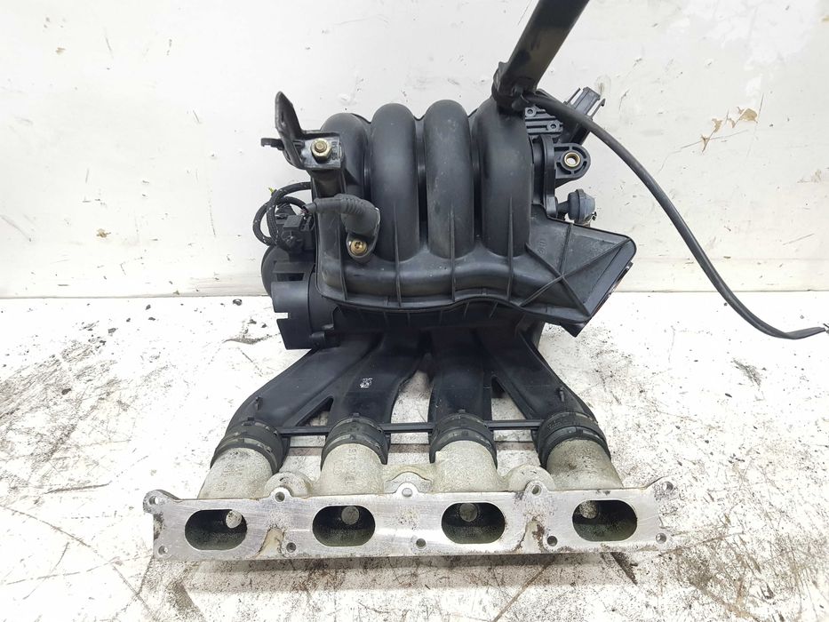 Audi A4 B5 1.8 20V Kolektor Ssący Dolotowy