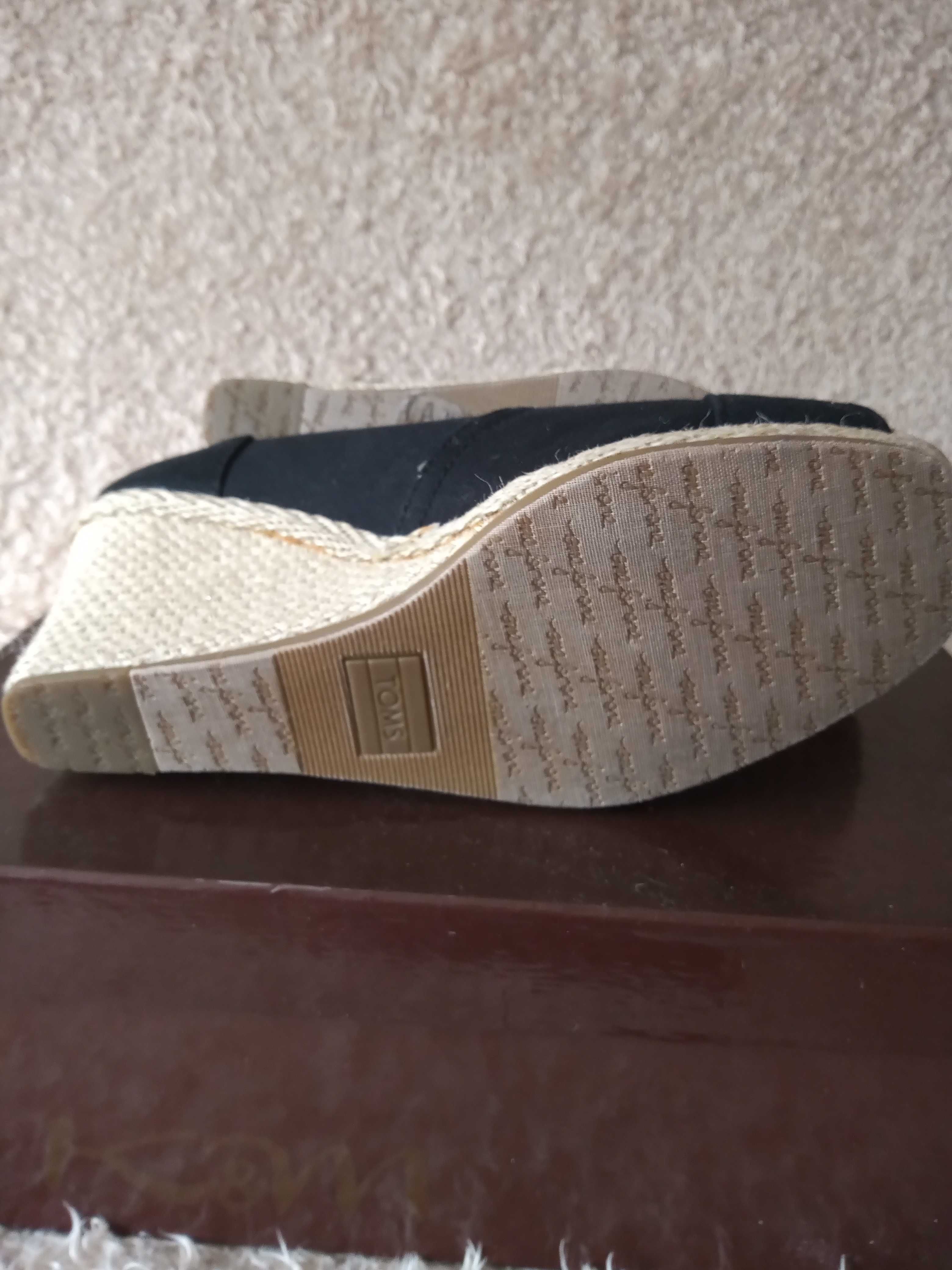 Espadryle koturn TOMS j.nowe 38/39