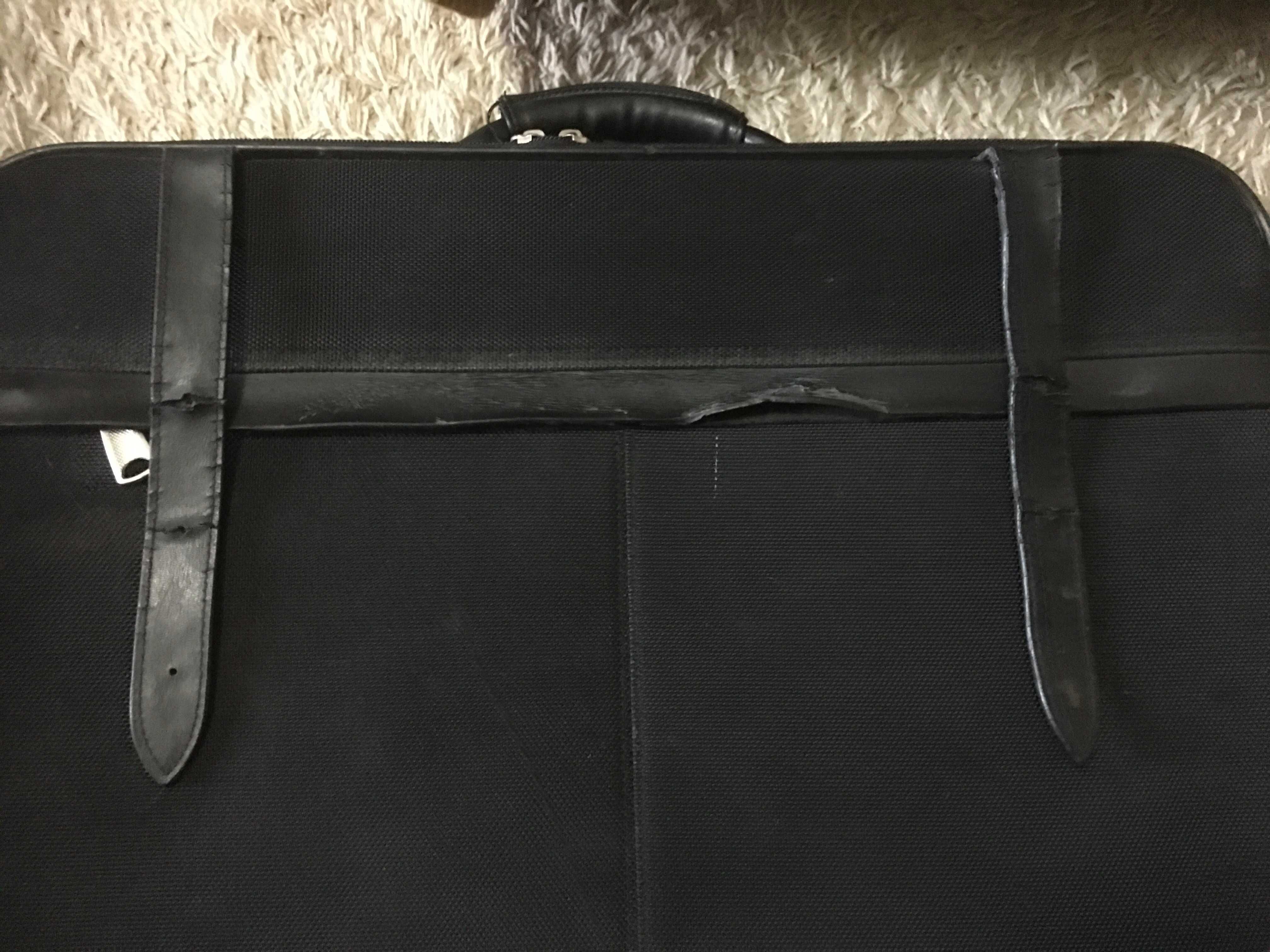 Сумка-чемодан черная 2 колеса с выдвижной ручкой