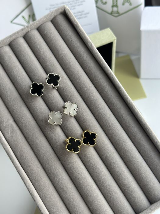 Нові срібні в позолоті Сережки Van Cleef чорні