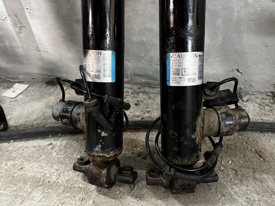 ЯКІСНИЙ РЕМОНТ амортизаторів стійок Lincoln MKZ, MKC, з EDC і VDC