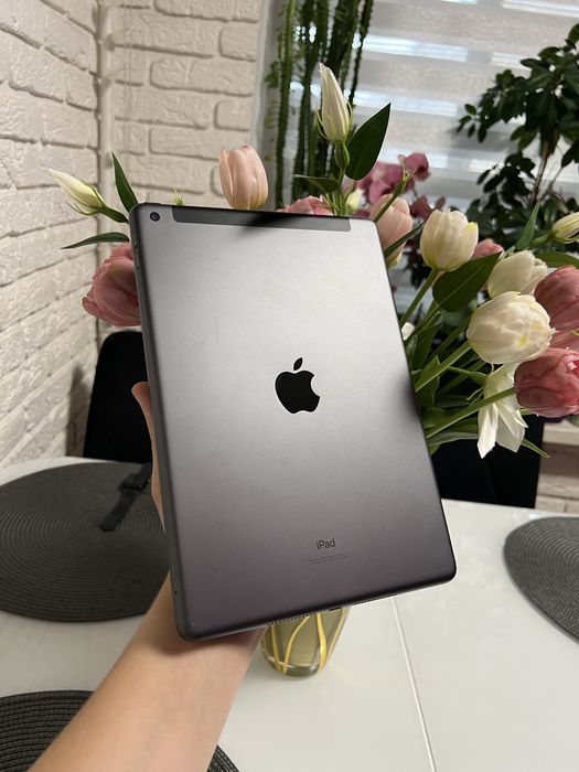 Apple iPad 8 32GB Silver