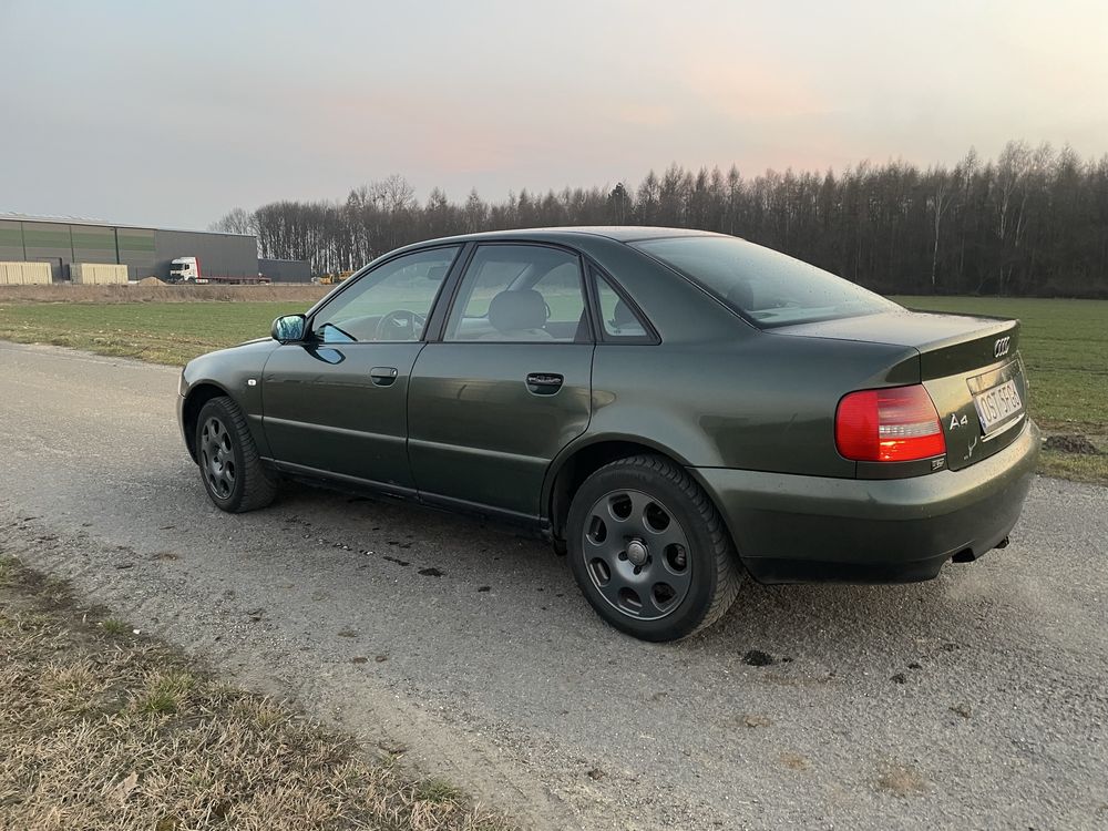 Audi A4 B5 1.6 lpg 1999r