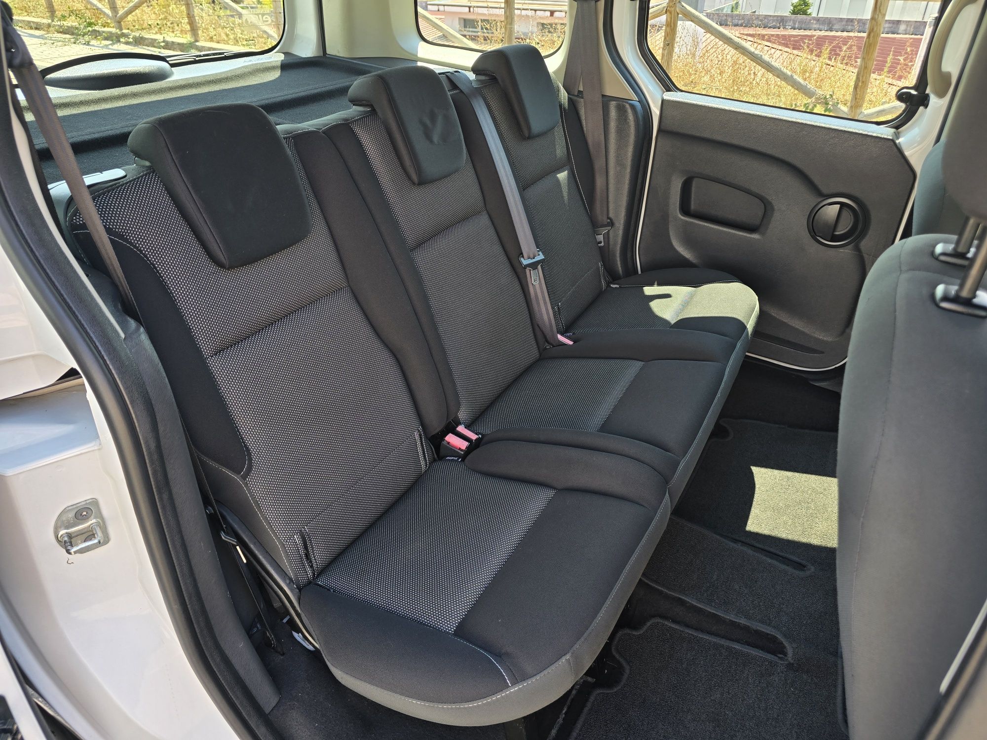 Renault Kangoo 5 Lugares 1.5 DCI Dynamique S Nacional 1 Dono