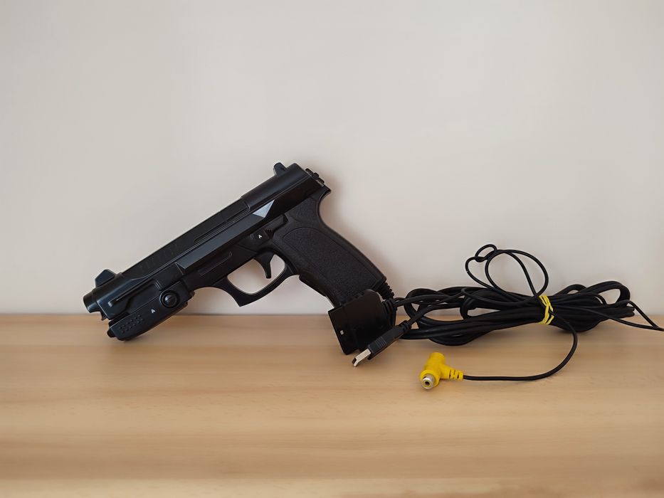 Kontroler pistolet do PS2  light gun