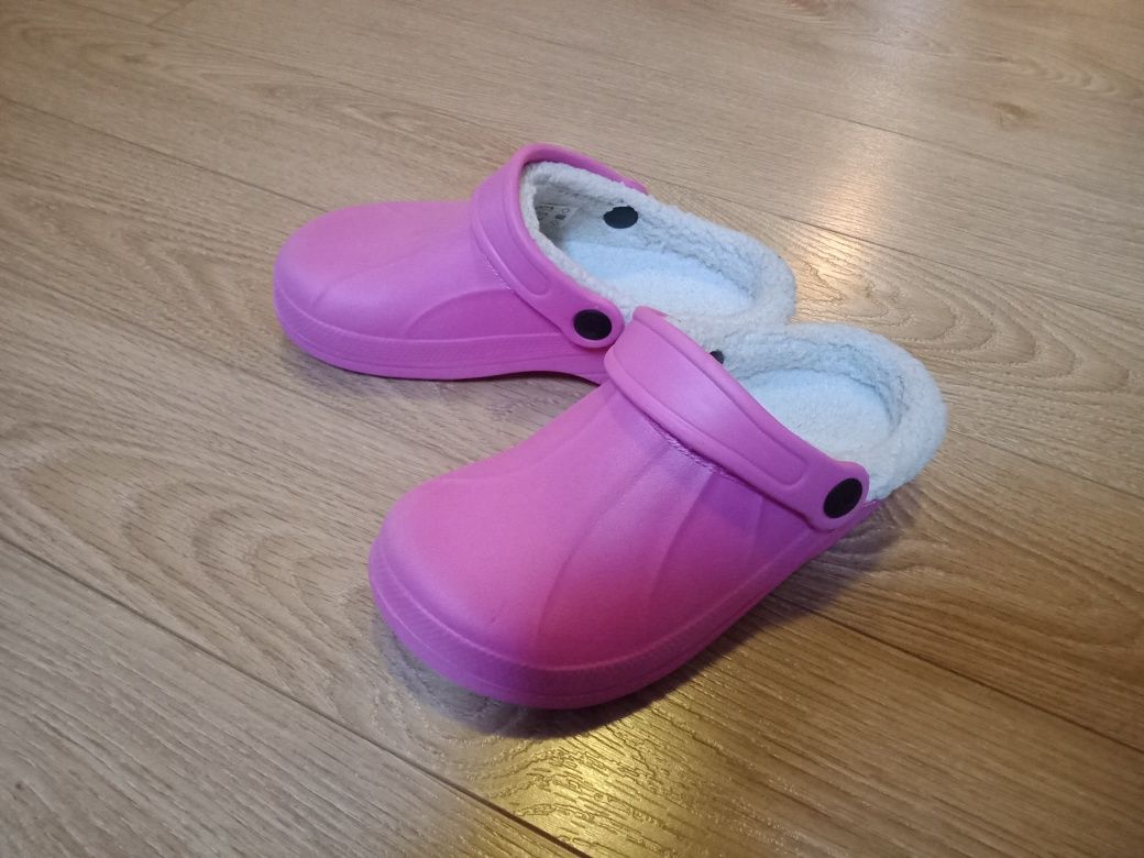 Klapki a'la croksy 34